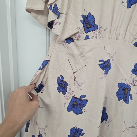 FREE PEOPLE MELANIE Blue FLORAL Beige RUCHED SLEEVE MINI DRESS SZ 0 Babydoll - Picture 8 of 16